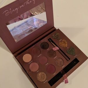 Melisa Michelle Bling on the Glam Eyeshadow palett